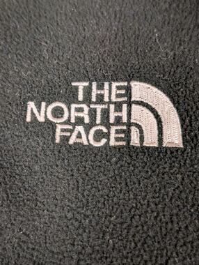 The North Face Fleece Jacket Women's S Black Light Weight Jacket (1120)